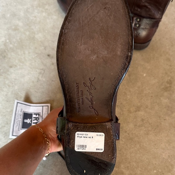 Frye Women’s Above Ankle Boots - Picture 2 of 10